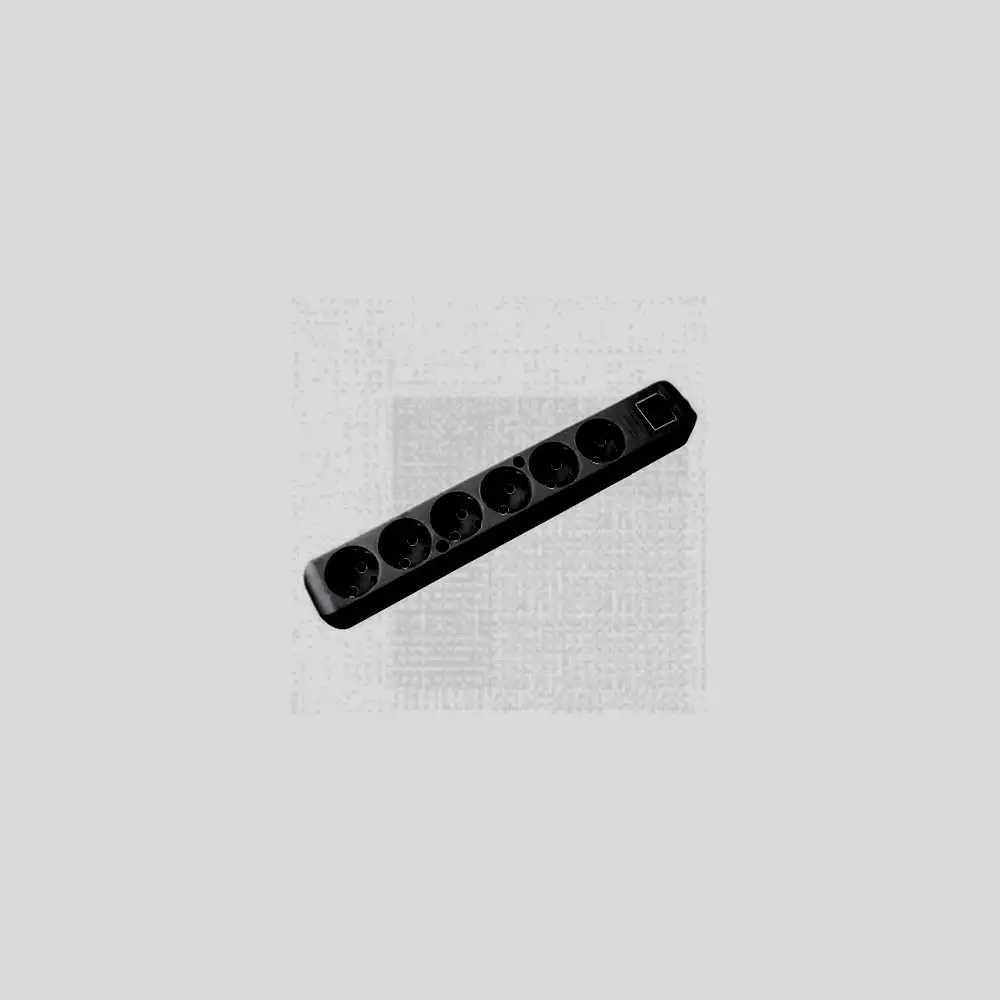 56131100